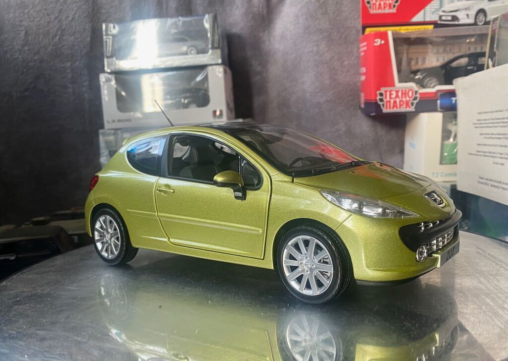 Peugeot, 2006 il, 1:18, Dəmir, Ödənişli çatdırılma — Modellar, Bakı (9)