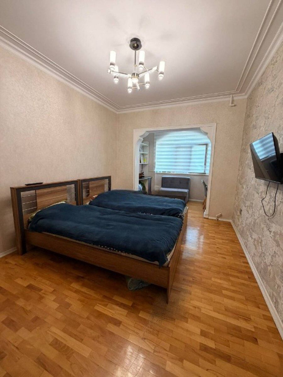 Satılır 4 otaqlı köhnə tikili 120 m² — Mənzil, Bakı (9)