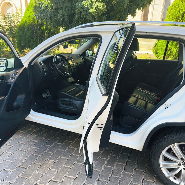 Volkswagen Tiguan, 2.0 L, 2011 il, 117 000 km 75-CA-327 — Avtomobillər, Naxçıvan (4)