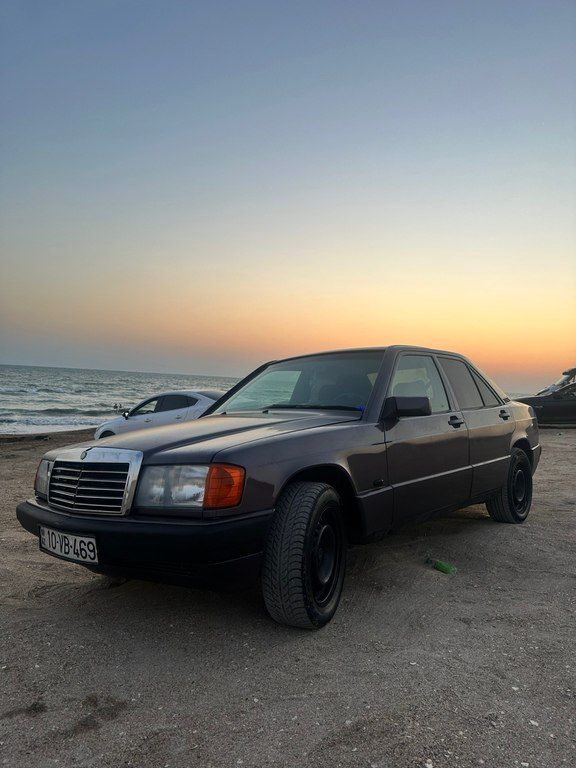 Mercedes 190, 1.8 L, 1991 il, 520 000 km 10-VB-469 — Avtomobillər, Bakı (3)