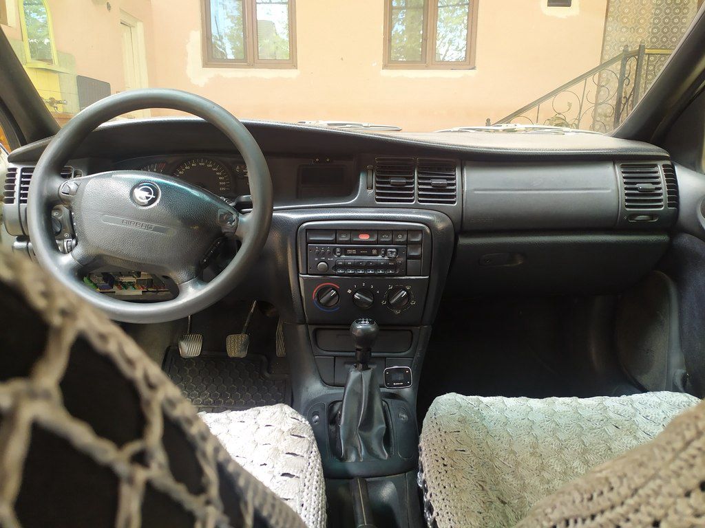 Opel Vectra, 1.6 L, 1997 il, 257 720 km — Avtomobillər, Gəncə (9)
