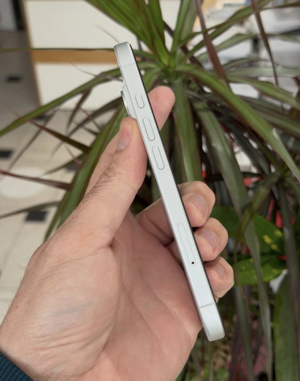 IPhone 16, 128 GB, Ağ, Zəmanət, Simsiz şarj, Face ID — Apple iPhone, Bakı (7)