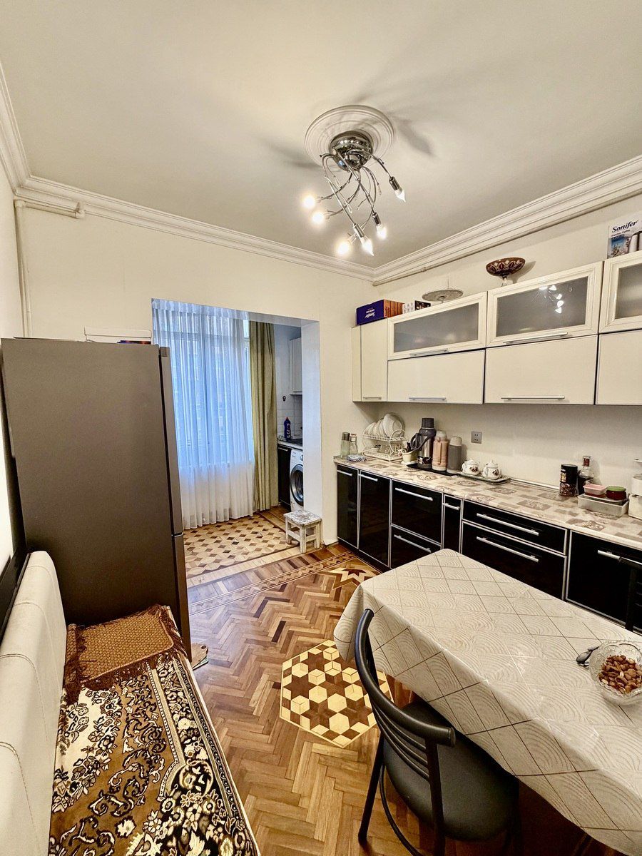 Satılır 2 otaqlı köhnə tikili 65 m² — Mənzil, Bakı (6)