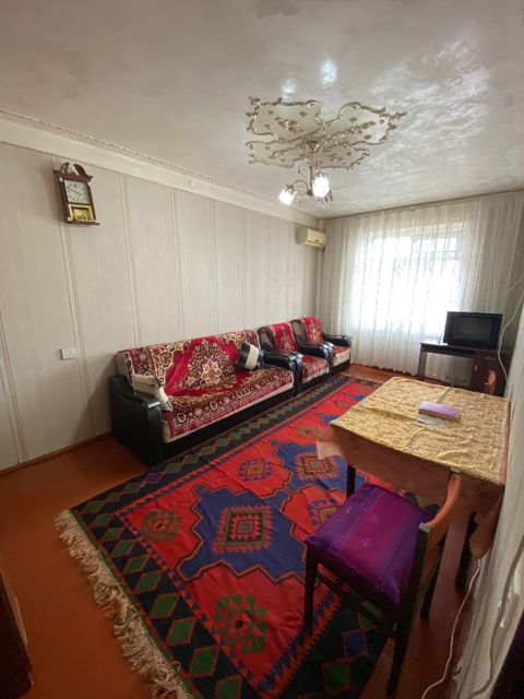 İcarə: 2 otaqlı Köhnə tikili, 65 m², Nizami rayonu — Bakı