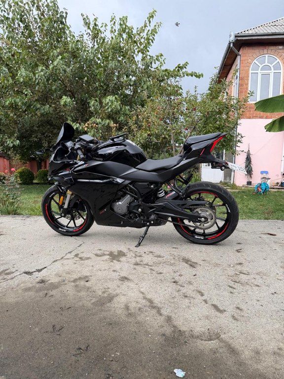 Cfmoto 250 SR, 250 sm3, 2025 il, yeni — Motosikletlər, Qəbələ (5)
