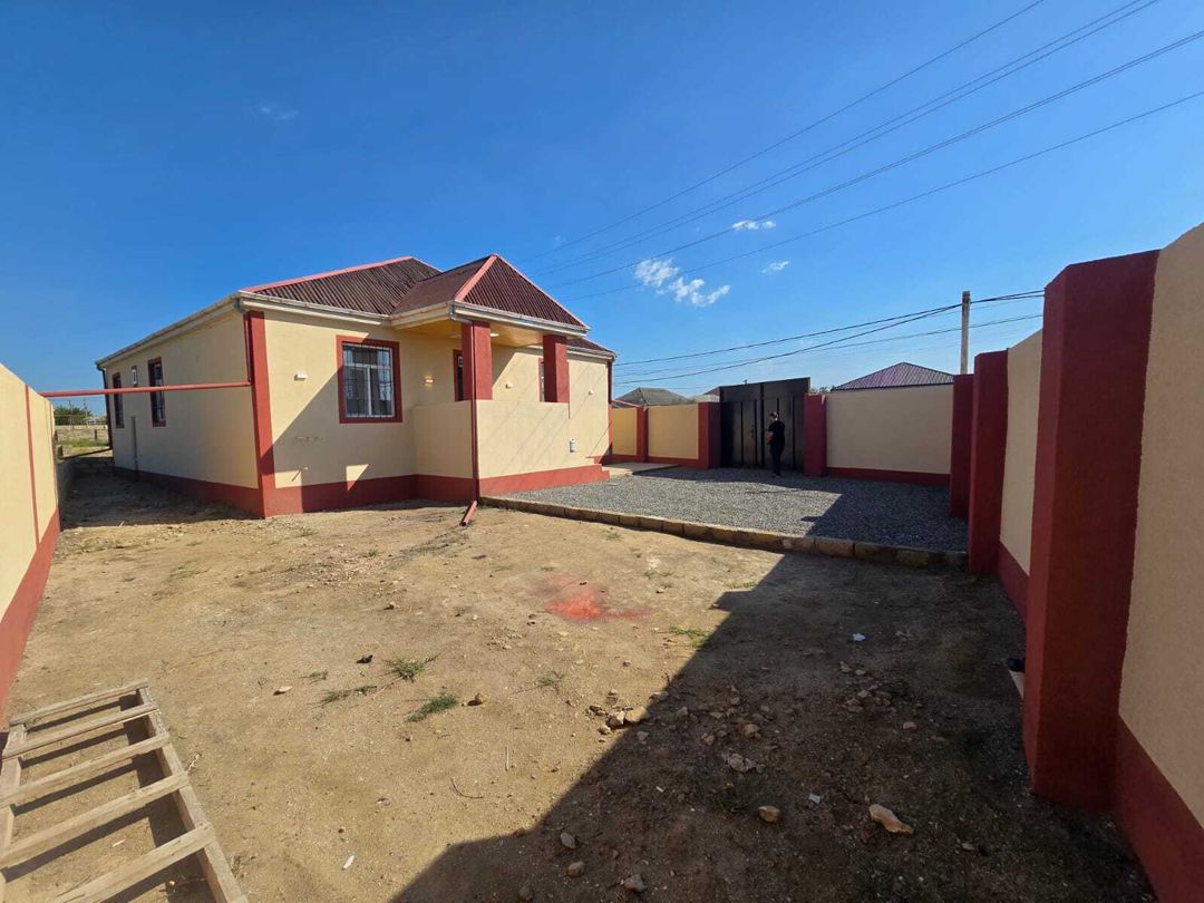 Satılır 5 otaqlı həyət evi/bağ evi 140 m² — Ev, villa, Bakı (3)