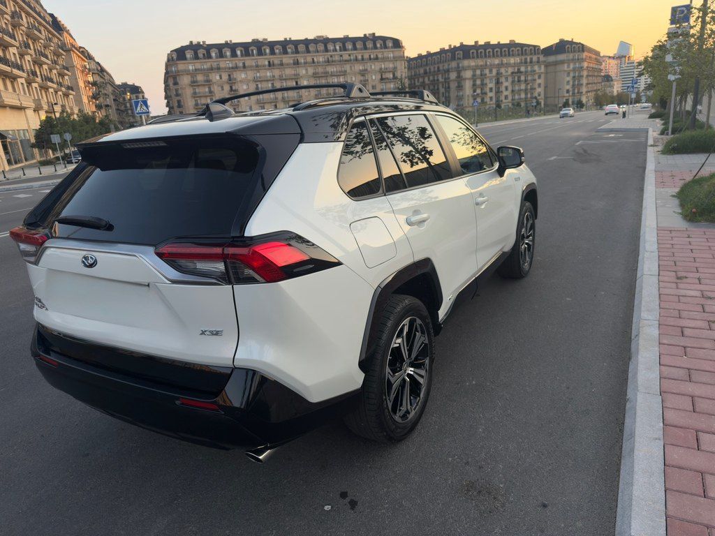 Toyota RAV4, 2.5 L, 18.1 kWh, 2021 il, 33 000 km — Avtomobillər, Bakı (7)