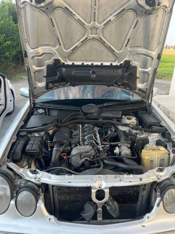 Mercedes E 270, 2.7 L, 2001 il, 600 150 km — Avtomobillər, Bərdə (5)