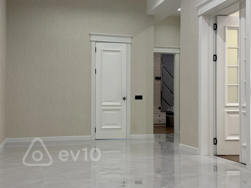 3 otaqlı mənzil, 150 m², Azərbaycan prospekti — kirayə — Mənzil, Bakı (10)