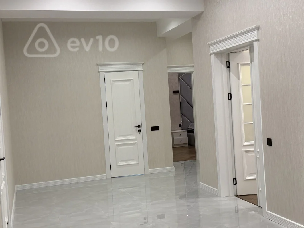 3 otaqlı mənzil, 150 m², Azərbaycan prospekti — kirayə — Mənzil, Bakı (7)