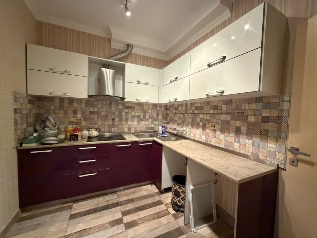 Endirim Metbex mebeli 300₼ .Uzerinde,moykaaspirayr verilir .Olcu — Mətbəx mobilyası, Bakı