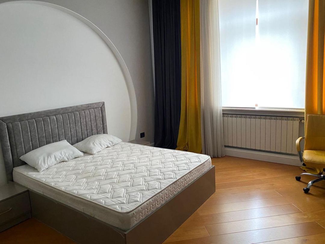 Satılır 4 otaqlı yeni tikili 240 m² — Mənzil, Bakı (9)