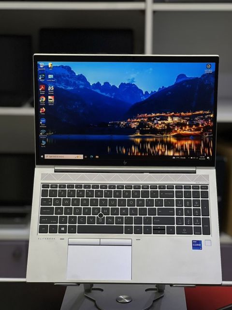 İşlənmiş HP EliteBook, 15.6 Intel Core i7, 512 GB, Ünvandan götürmə, Ödənişli çatdırılma, Rayonlara çatdırılma — Bakı