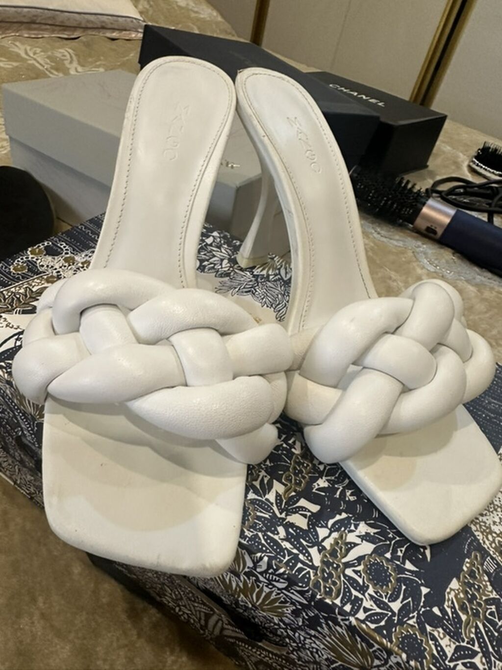 Mango qadın nalı dabanlı sandal - Rəng: ağ - Model: kvadrat burunlu — Sandal, Bakı (3)