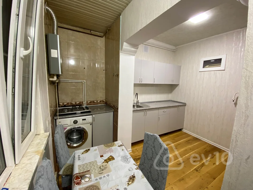 3 otaqlı mənzil, 85 m², Zaur Şərifov küçəsi — kirayə — Mənzil, Bakı (8)