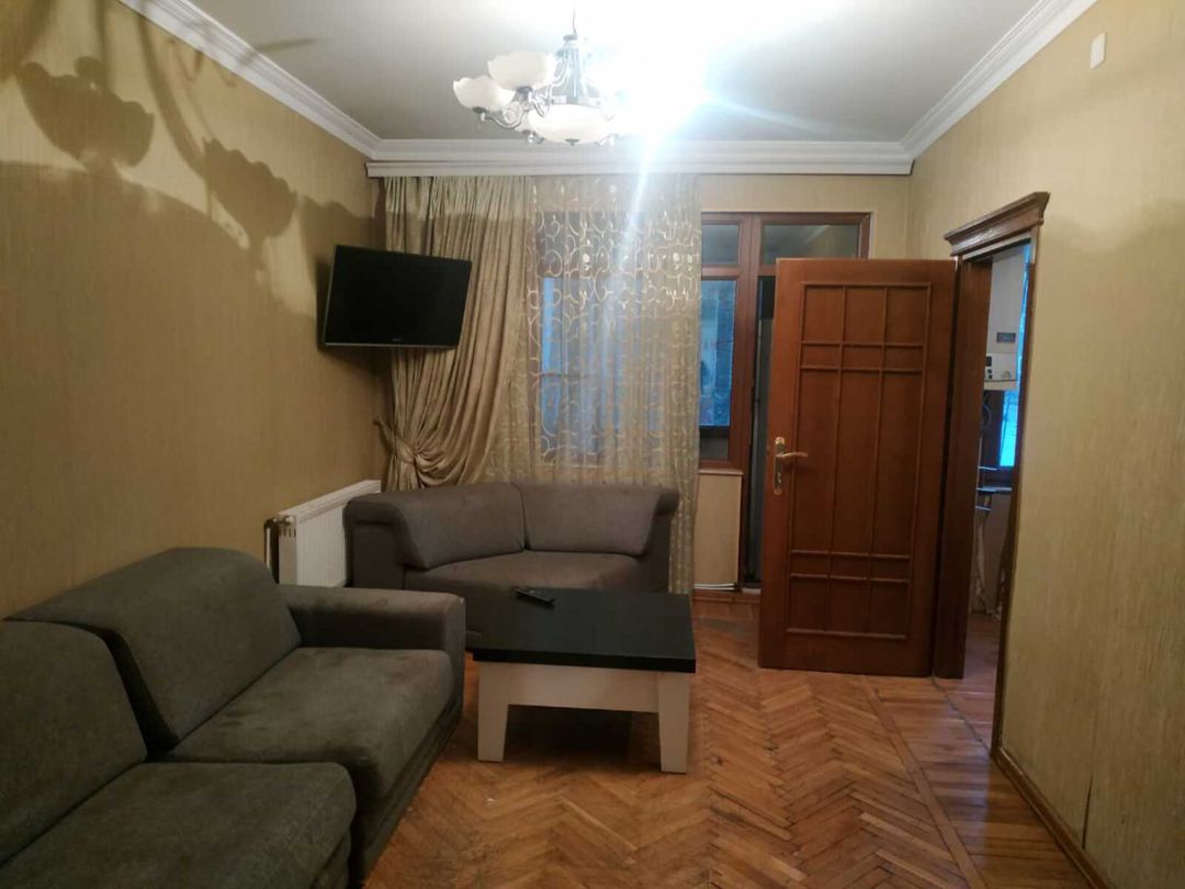 Satılır 3 otaqlı köhnə tikili 68 m² — Mənzil, Bakı