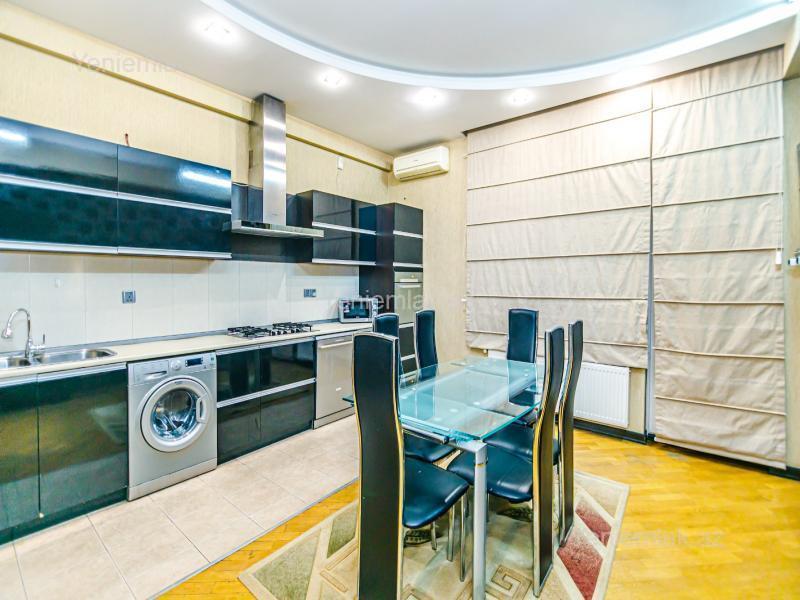 Günlük 4 otaqlı Bina evi menzil (Yeni tikili), 200 m², Nəsimi rayonu — Mənzil, Bakı (12)