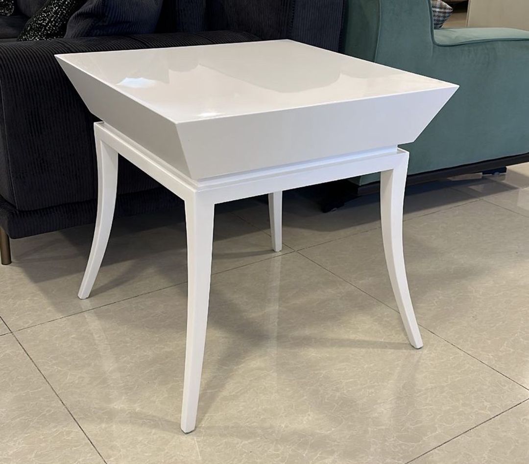 Jurnal masası GV-3, ağ, 60x60 sm — Jurnal masaları, Bakı