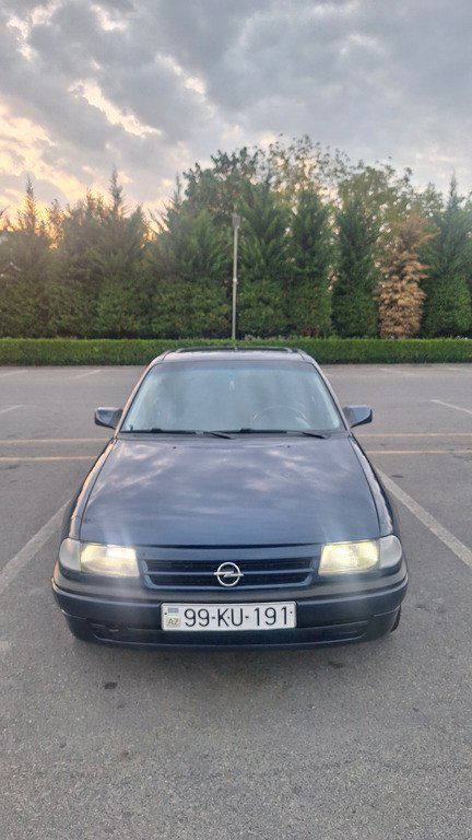 Opel Astra, 1.6 L, 1994 il, 665 000 km — Şəki