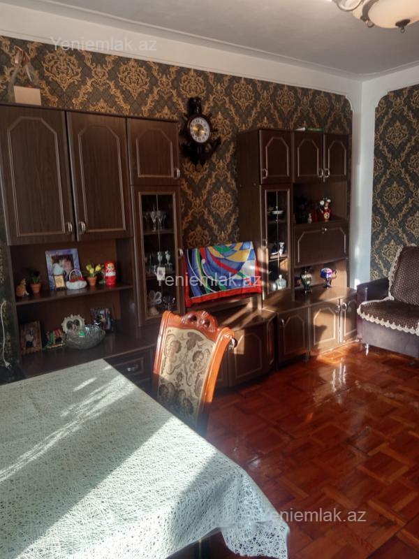 Satılır 3 otaqlı Bina evi menzil (Köhnə tikili), 74 m², 13-cü mikrorayon — Mənzil, Sumqayıt