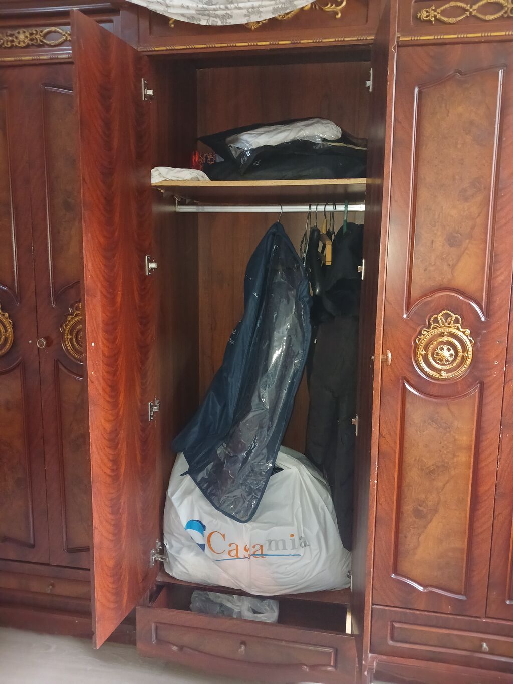 2 ci el yataq mebeli satilir yeni kimidi carpayisi ve skafi genisdi — Yataq otağı mobilya dəstləri, Bakı (10)