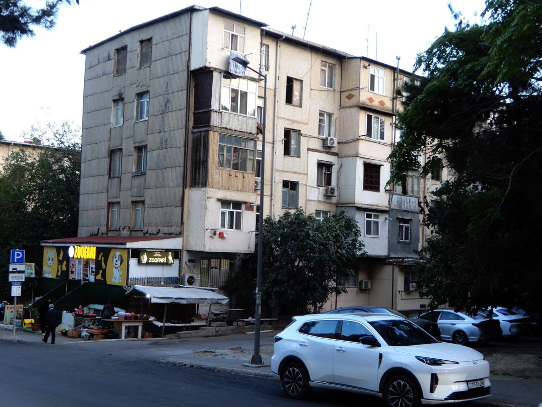 Satılır 2 otaqlı köhnə tikili 60 m² — Mənzil, Bakı