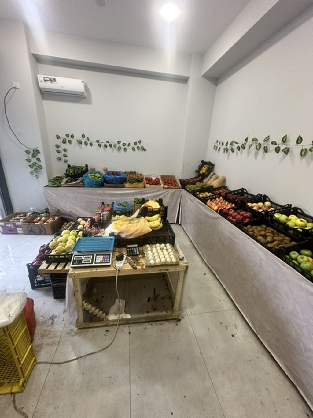 Hazir biznes satilir. Mağazada olan her şey qiymete daxildir elave və — Hazır biznes, Masazır (2)