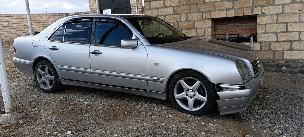 Mercedes E 230, 2.3 L, 1995 il, 200 000 km 10-RJ-995 — Avtomobillər, Goranboy (3)