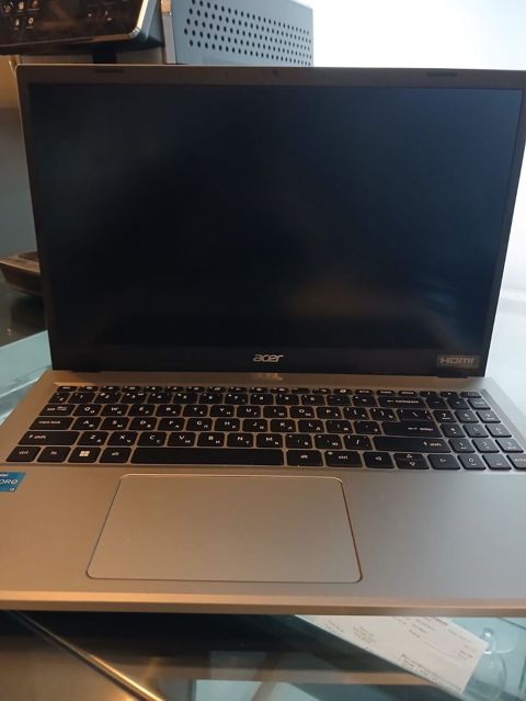 Acer noutbuk Xüsusiyyətlər: - Ekran: 14–15.6 düym diaqonal (mat — Xırdalan
