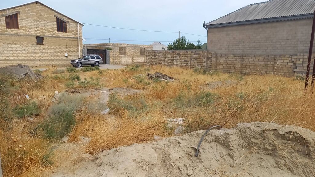 Siyəzən rayonu Gənclik qəsəbəsi Cabir Novruz küçəsində kupçalı — Torpaq, Siyəzən (6)