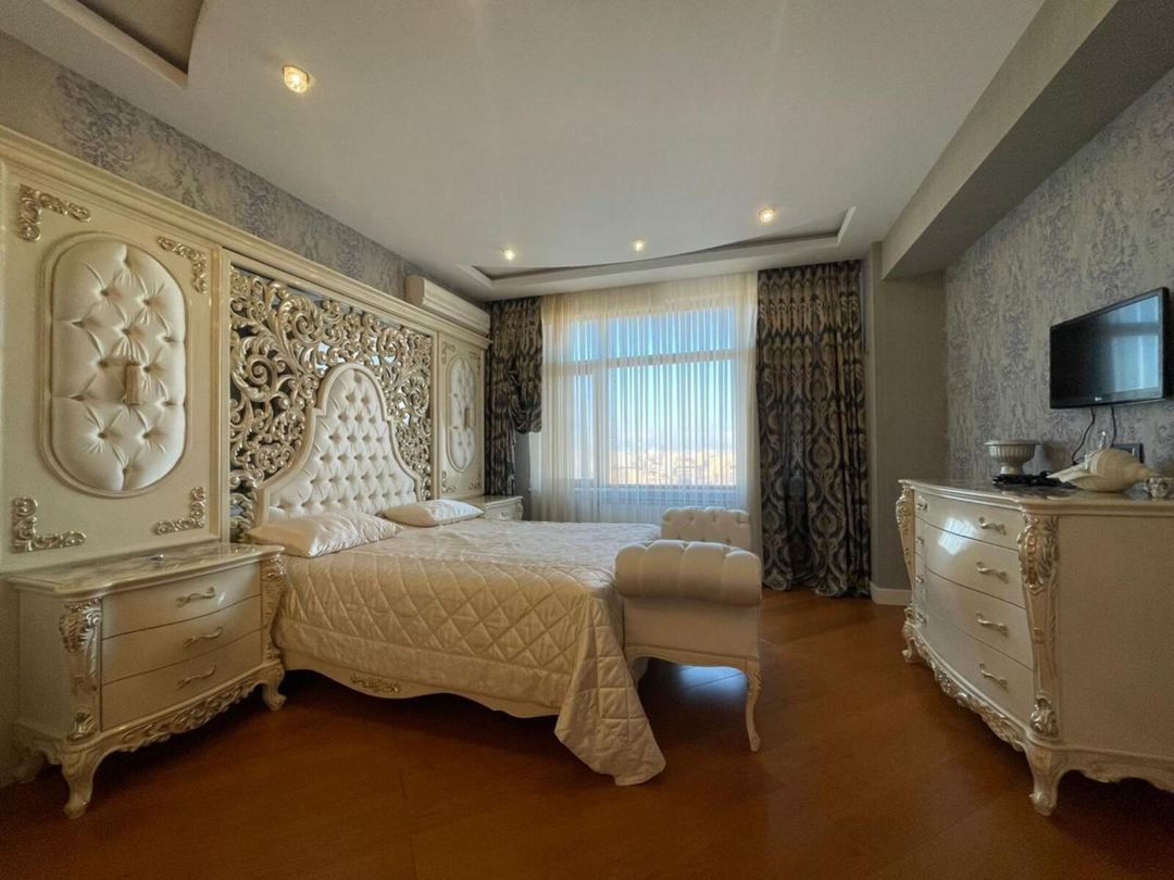Satılır 4 otaqlı yeni tikili 240 m² — Mənzil, Bakı (6)
