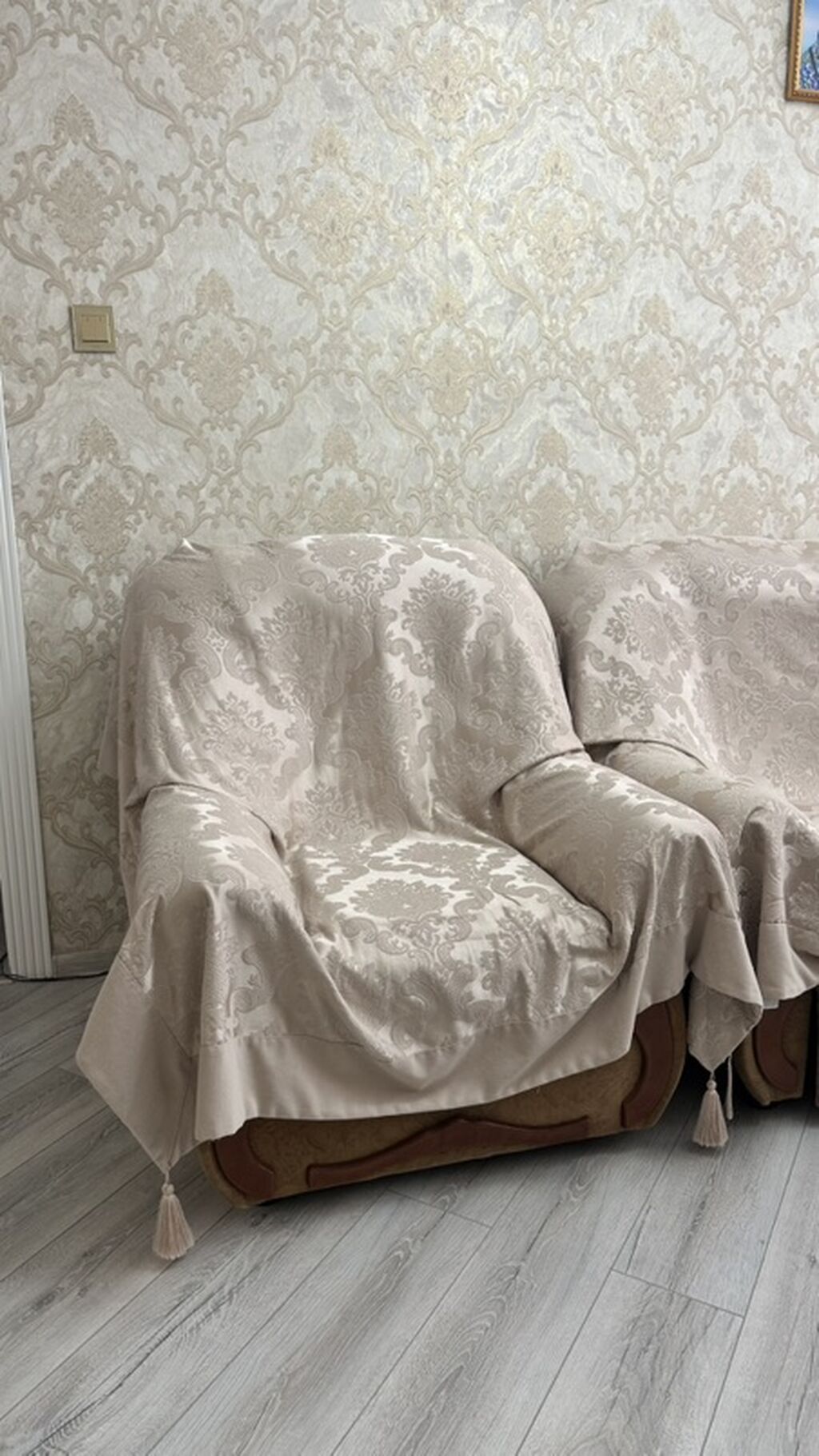 Klassik dəstdə yumşaq mebel: divan + 2 ədəd kreslo - Stil — Yumşaq mobilya dəstləri, Sumqayıt (2)
