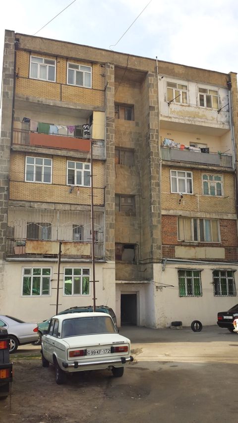 Satılır 3 otaqlı köhnə tikili 48 m² — Bakı