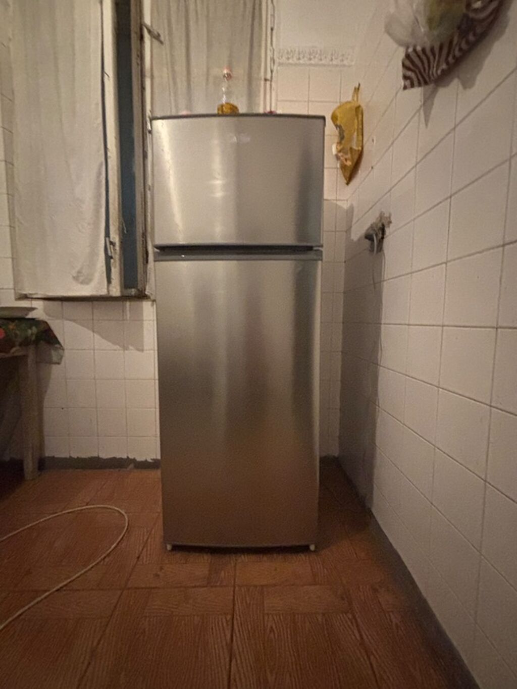 Soyuducu 1 aydır Baku Electronicsdən 500 azn alınıb, qaratiyasına — Soyuducular, Bakı (2)