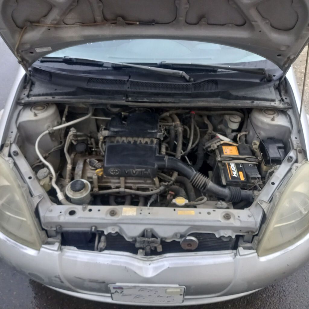 Toyota Vitz: 1 l 2000 il Hetçbek — Avtomobillər, Neftçala (2)