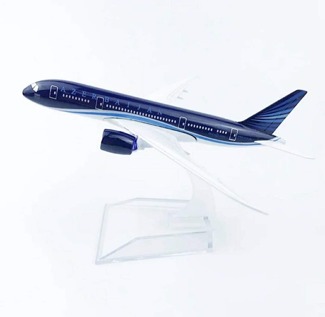 Azal Boeing 787 Balaca Təyyarə modeli, metal, 13.5 sm — Mallar, Bakı (3)