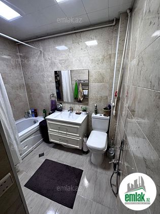 Satılır 2 otaqlı 70 m² köhnə tikili Bakıxanov — Mənzil (8)