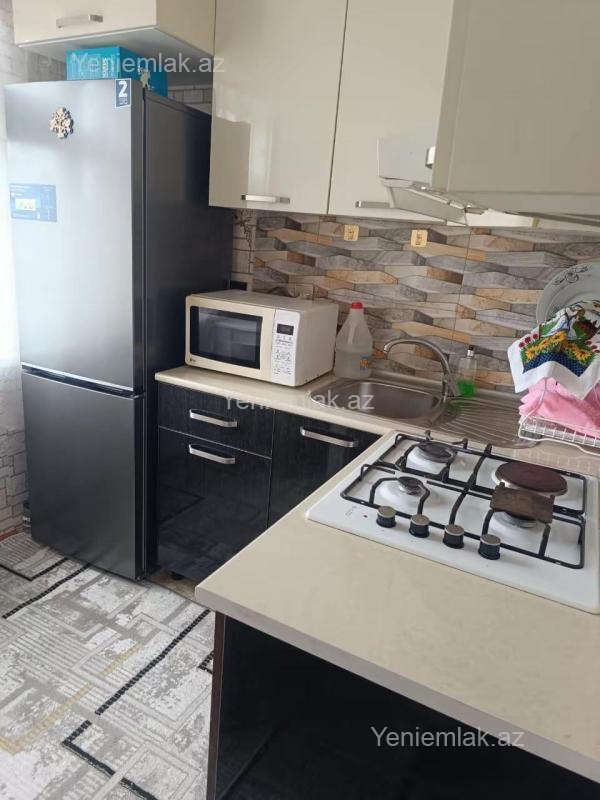 Satılır 1 otaqlı Bina evi menzil (Köhnə tikili), 32 m², 8-ci mikrorayon — Mənzil, Sumqayıt (2)
