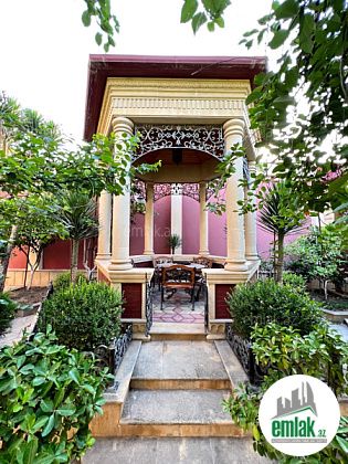 Satılır 10 otaqlı 1000 m² villa Qaraçuxur — Ev, villa (2)
