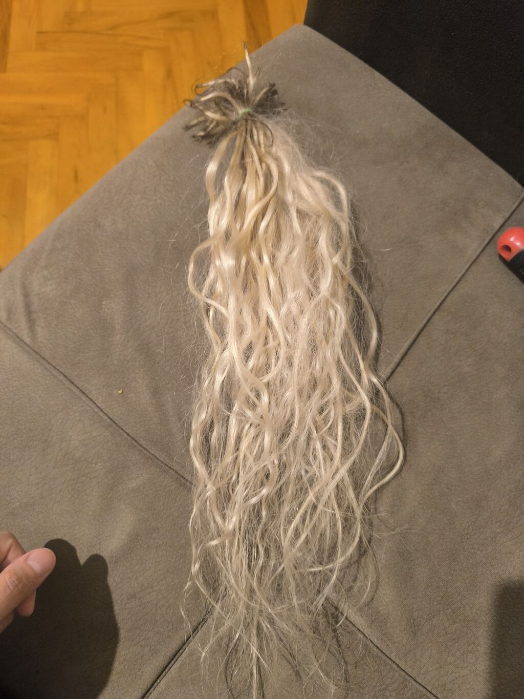 Qaynaqdan sokulmus 50 eded sac. Uzunlugu 50 sm — Şəxsi əşyalar, Bakı