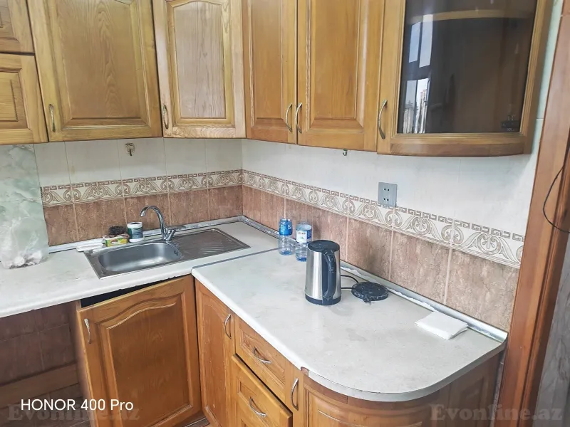 Kirayə verilir 2 otaqlı Mənzil Köhnə tikili 60 m² Bakı, Nizami r., Neftçilər m., 8-ci kilometr — Mənzil, Bakı (8)