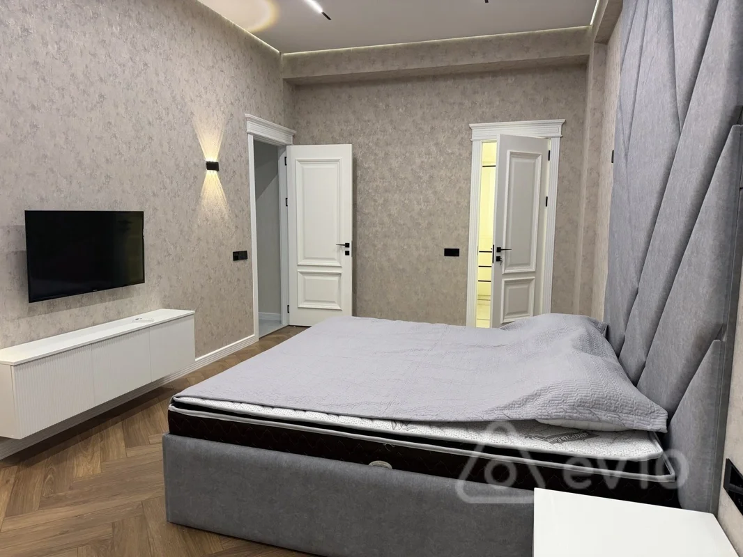 3 otaqlı mənzil, 150 m², Azərbaycan prospekti — kirayə — Mənzil, Bakı (11)