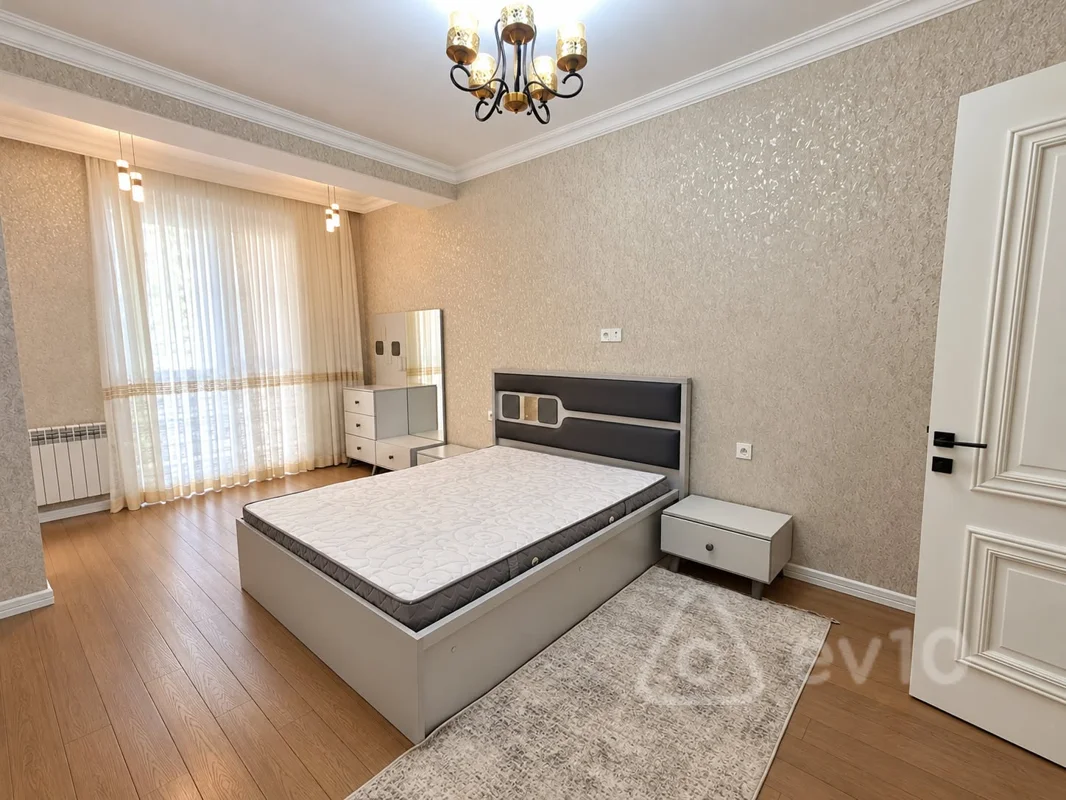3 otaqlı mənzil, 110 m², Rüstəm Rüstəmov — kirayə — Mənzil, Bakı (3)