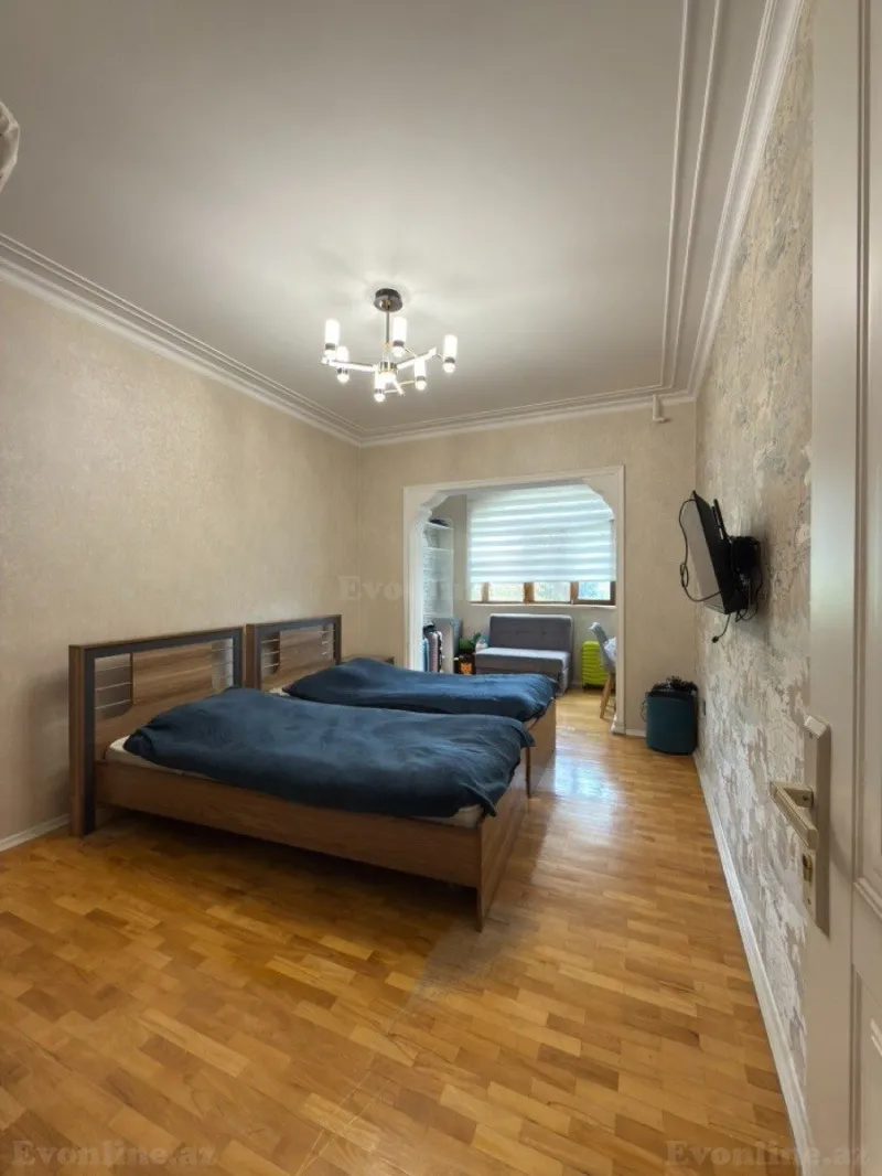 Satılır 4 otaqlı Mənzil Köhnə tikili 115 m² Bakı, Nərimanov r — Mənzil, Bakı (7)