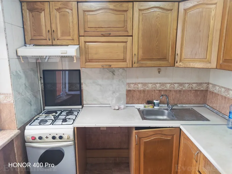 Kirayə verilir 2 otaqlı Mənzil Köhnə tikili 60 m² Bakı, Nizami r., Neftçilər m., 8-ci kilometr — Mənzil, Bakı (7)
