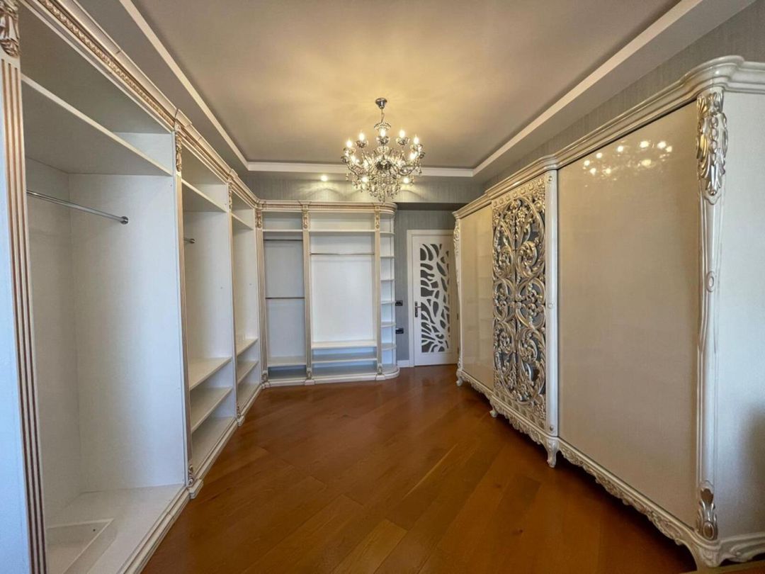 Satılır 4 otaqlı yeni tikili 240 m² — Mənzil, Bakı (8)
