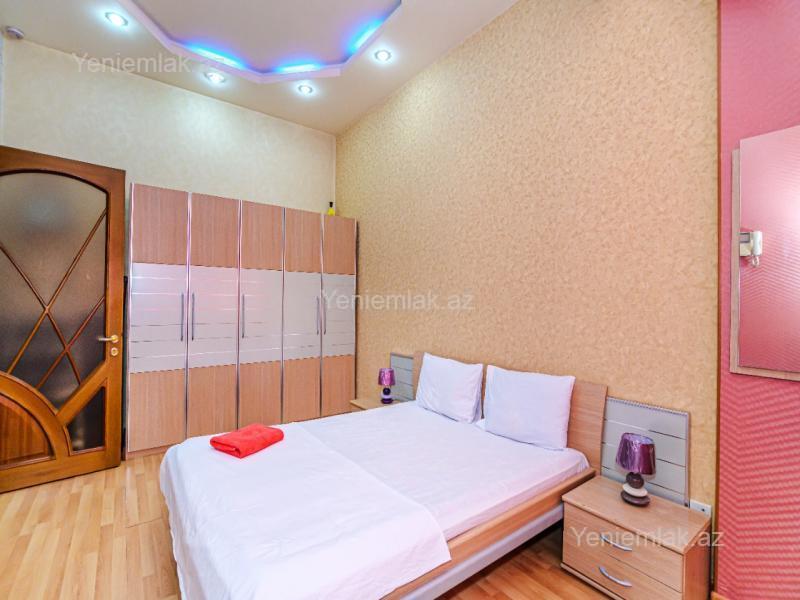 Günlük 2 otaqlı Bina evi menzil (Köhnə tikili), 70 m², Səbail rayonu — Mənzil, Bakı (10)