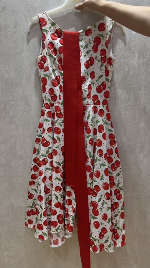 Original Qadın paltarı – albalı naxışlı, Dolce & Gabbana - Brend — Digah