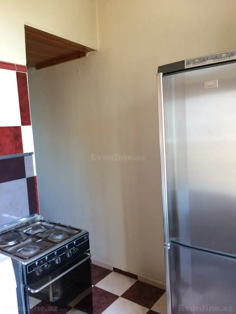 Satılır 1 otaqlı Mənzil Köhnə tikili 40 m² Bakı, Səbail r — Mənzil, Bakı (6)