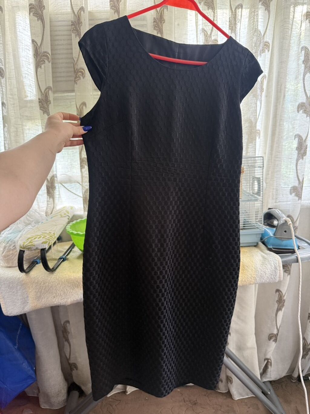 Qadın geyim dəstləri 1) Qara paltar + ağ qısa jaket - Paltar: qara — Kostyum, Bakı (2)